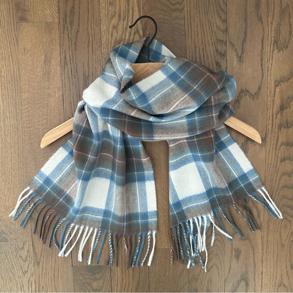 Lochmere Plaid Tartan Cashmere Oblong Fringe Scarf Muted Blue Dress Stewart 55